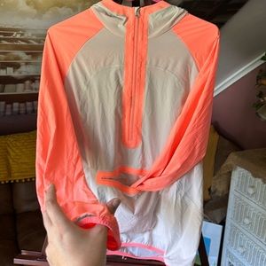 Lululemon Athletica Top Beige/Neon Peach - US Size 8 (medium)